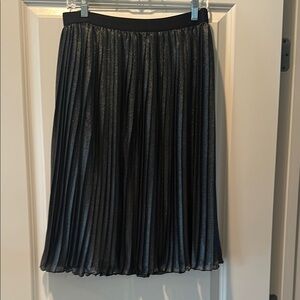 Old Navy Gray Pleated Midi A-Line Skirt